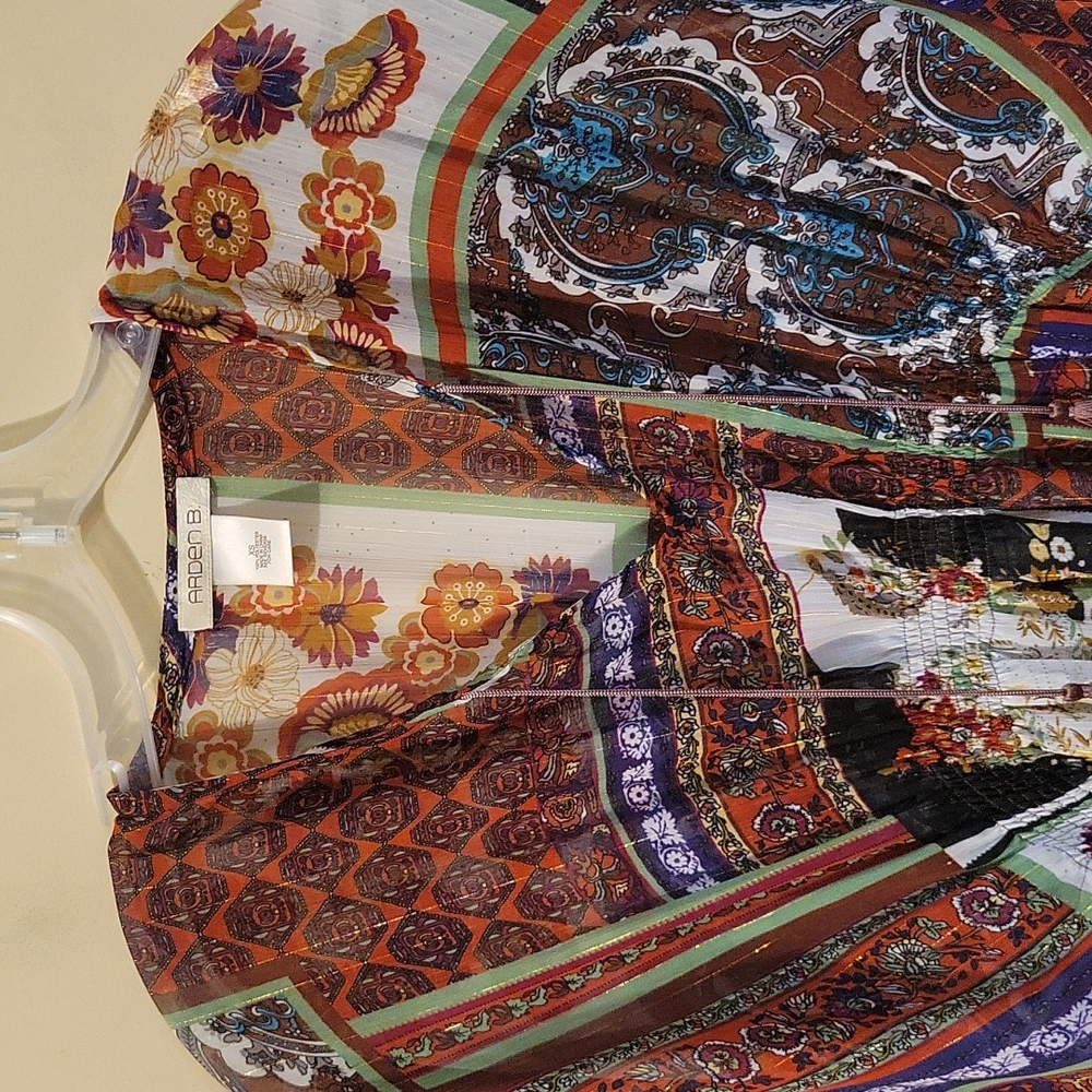 Beautiful Arden B cover up - Picture 3 of 7